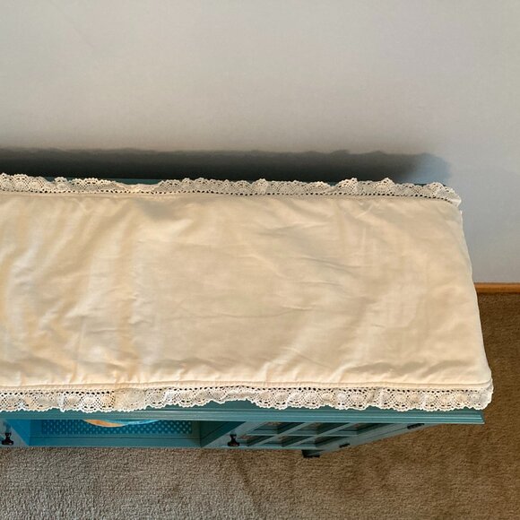 Dresser Buffet Scarf Table Runner Ivory w/ Embroidered Peach Heart on Ends - Picture 7 of 11